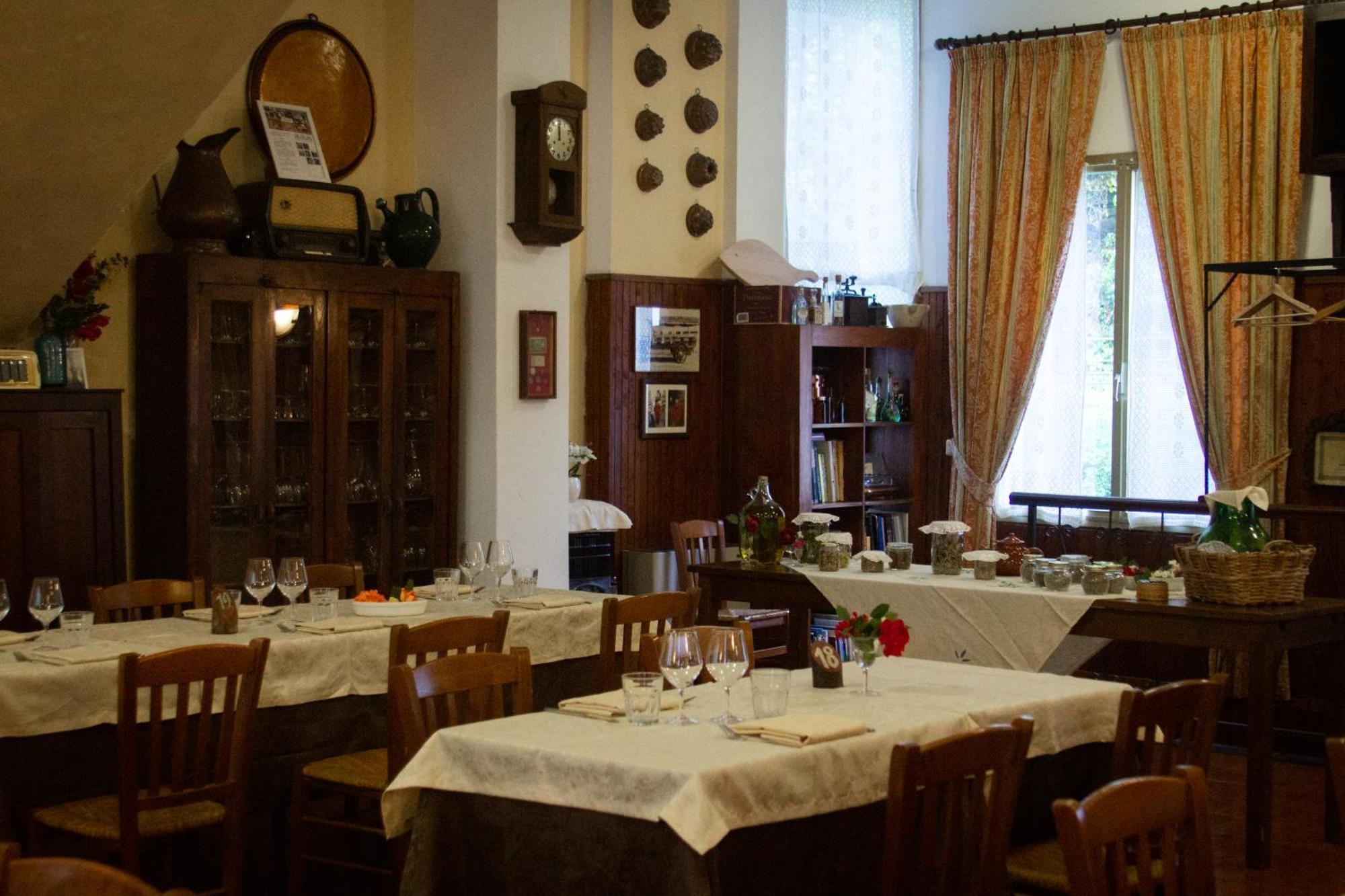 Albergo Santo Spirito Molini di Triora Exterior foto
